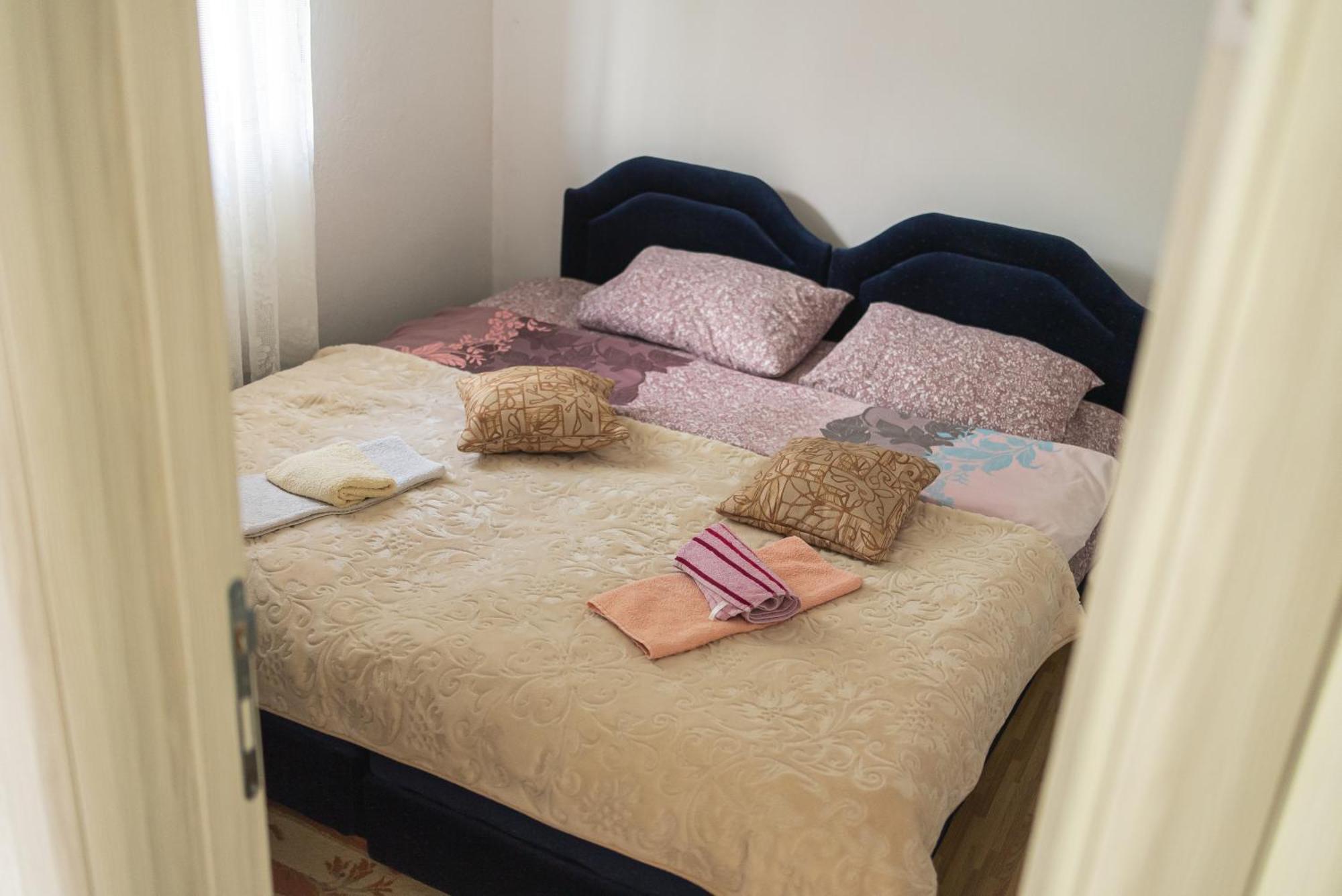 Guest House "Visnja" ชาเบลียค ภายนอก รูปภาพ