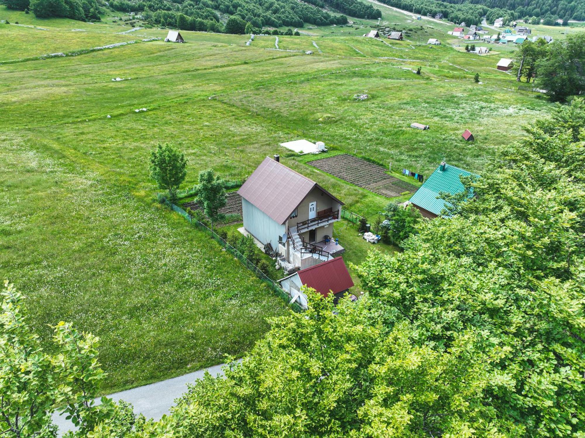 Guest House "Visnja" ชาเบลียค ภายนอก รูปภาพ