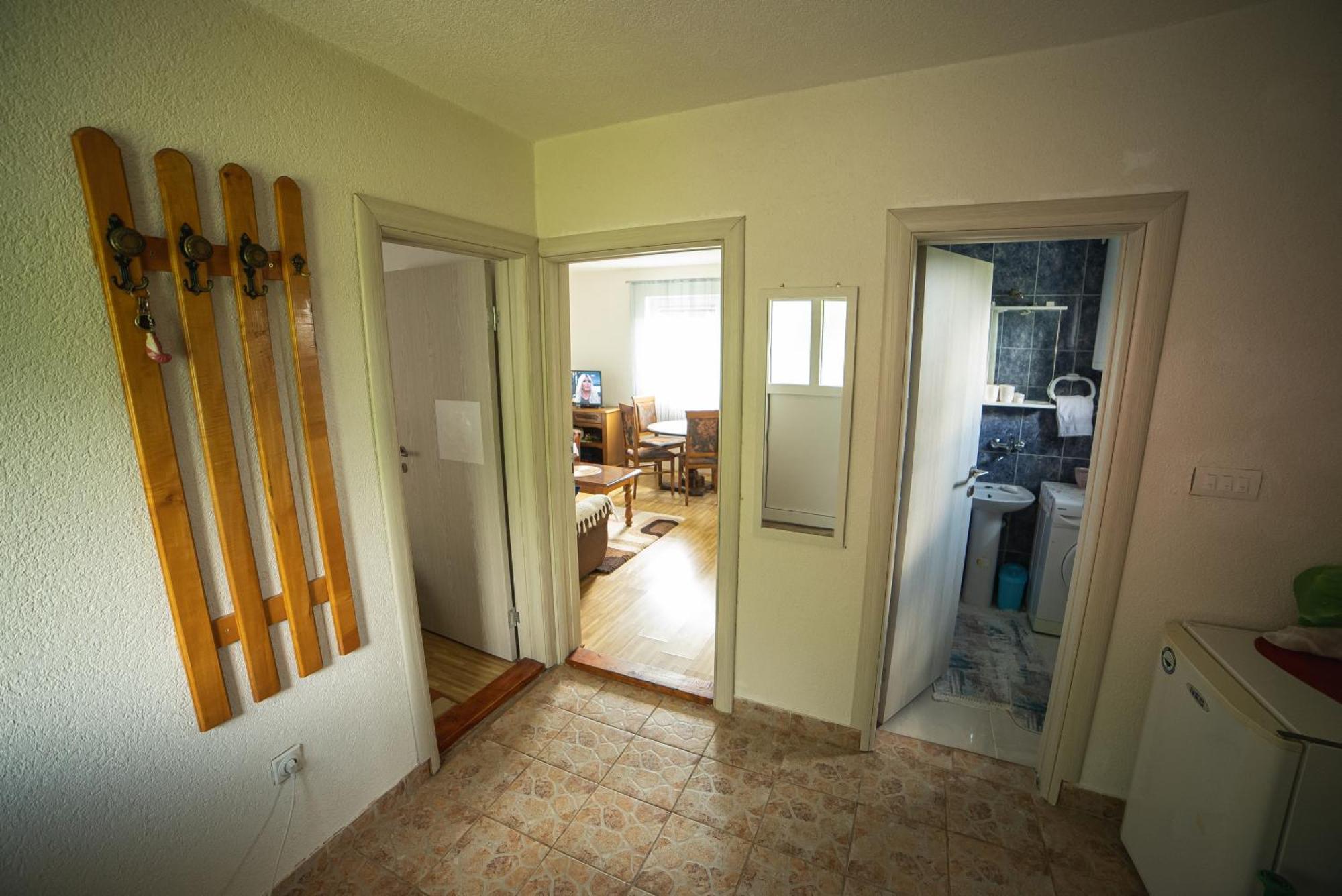 Guest House "Visnja" ชาเบลียค ภายนอก รูปภาพ